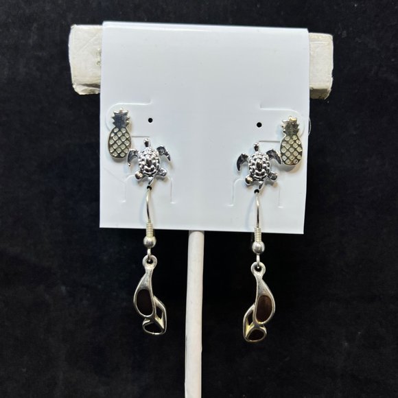 Lot Of 5 Beach Themed Silver Tone Pierced Earrings (3658) - Picture 10 of 10